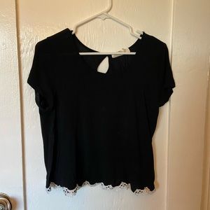 💜Lace Trim Tee💜